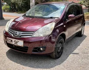 Nissan Note 2010 Maroon