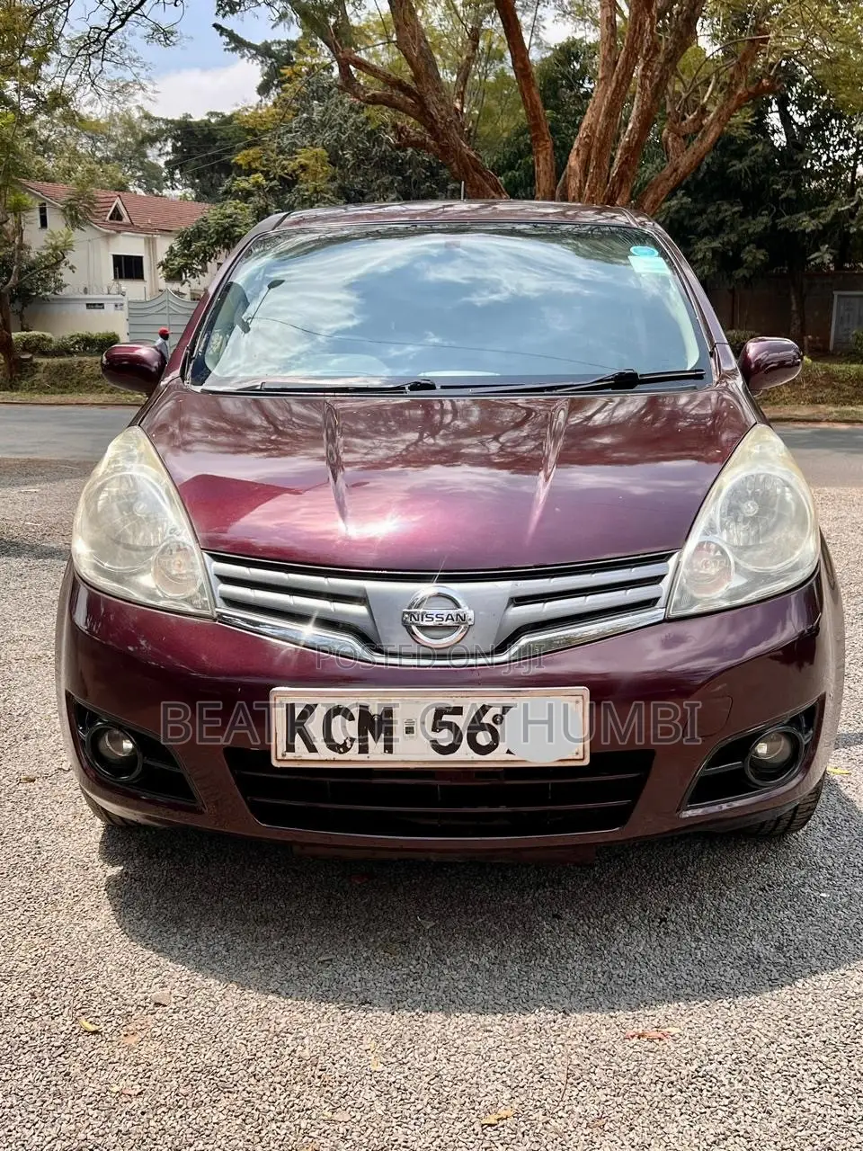Nissan Note 2010 Maroon