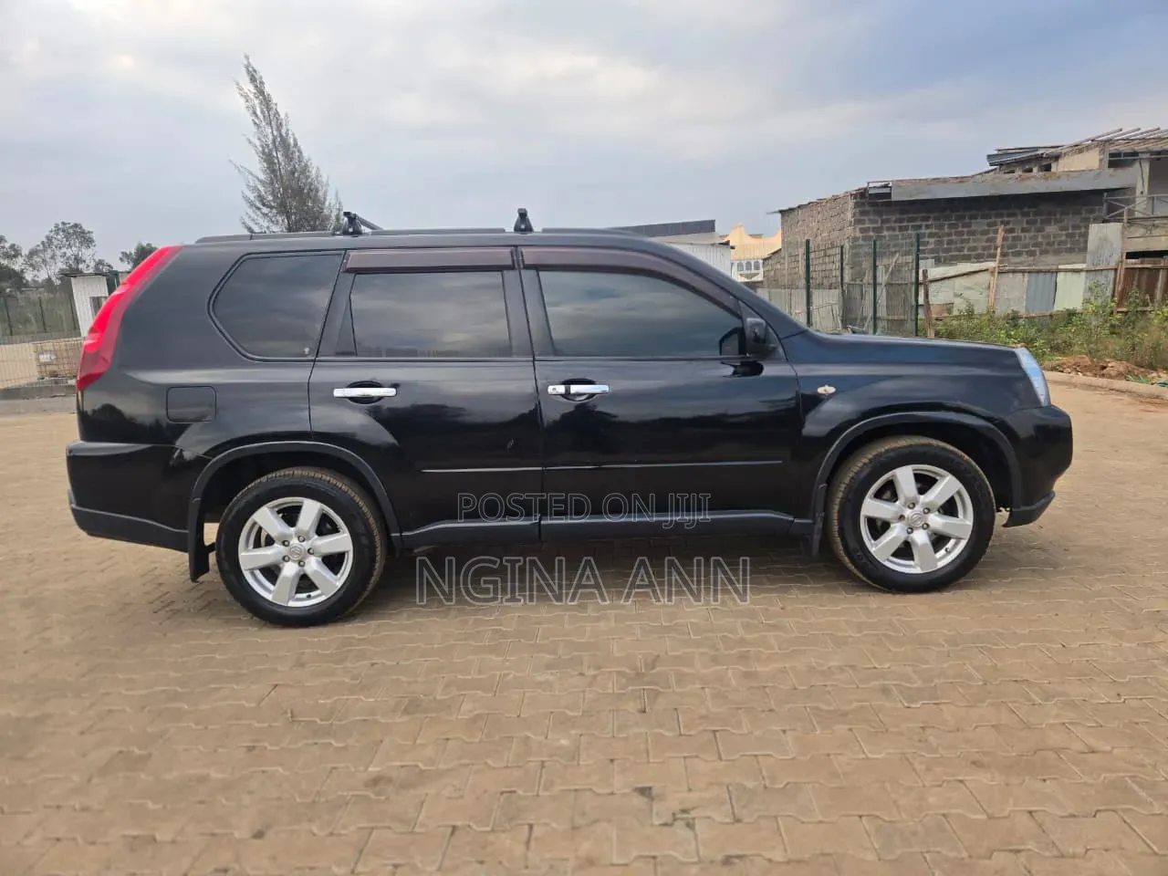 Nissan X-Trail 2010 Black