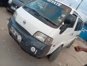 Nissan Vanette 2010 White