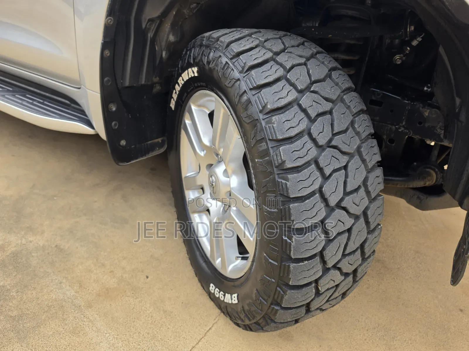Toyota Land Cruiser Prado 2011
