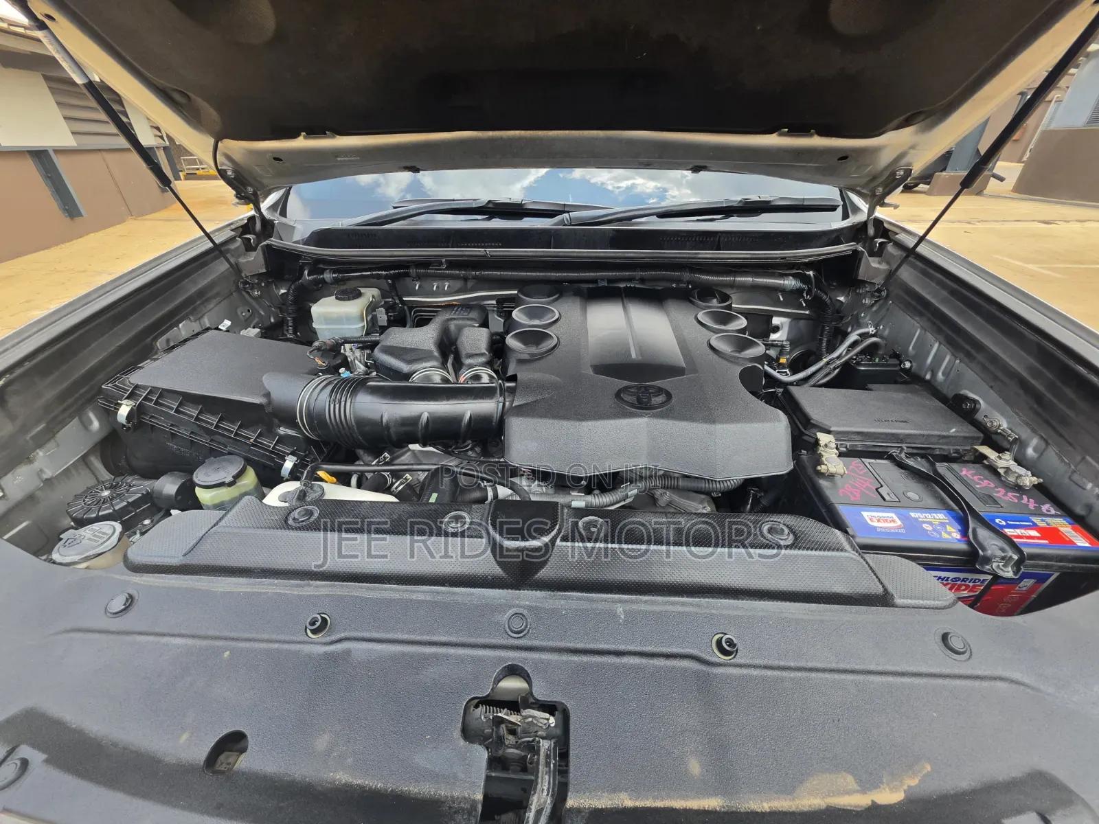 Toyota Land Cruiser Prado 2011