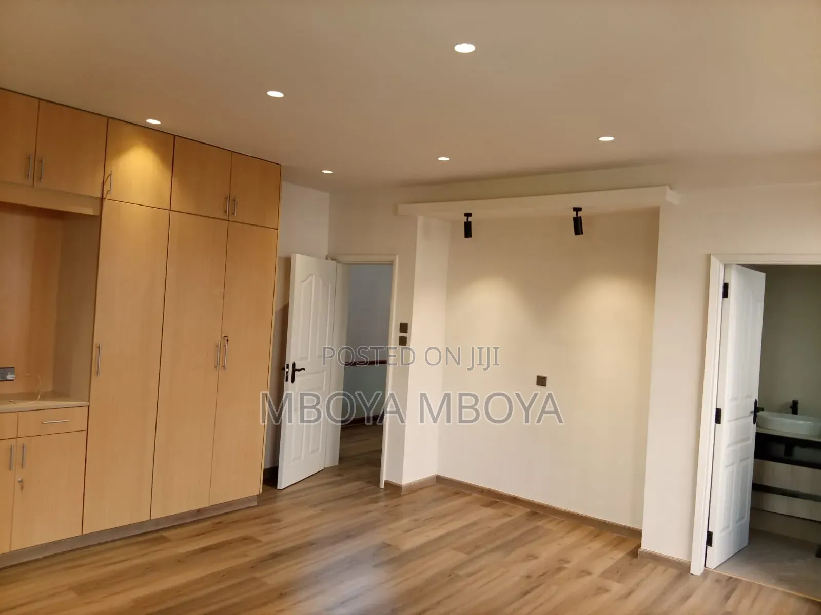 4bdrm Townhouse / Terrace in Spring Valley for rent