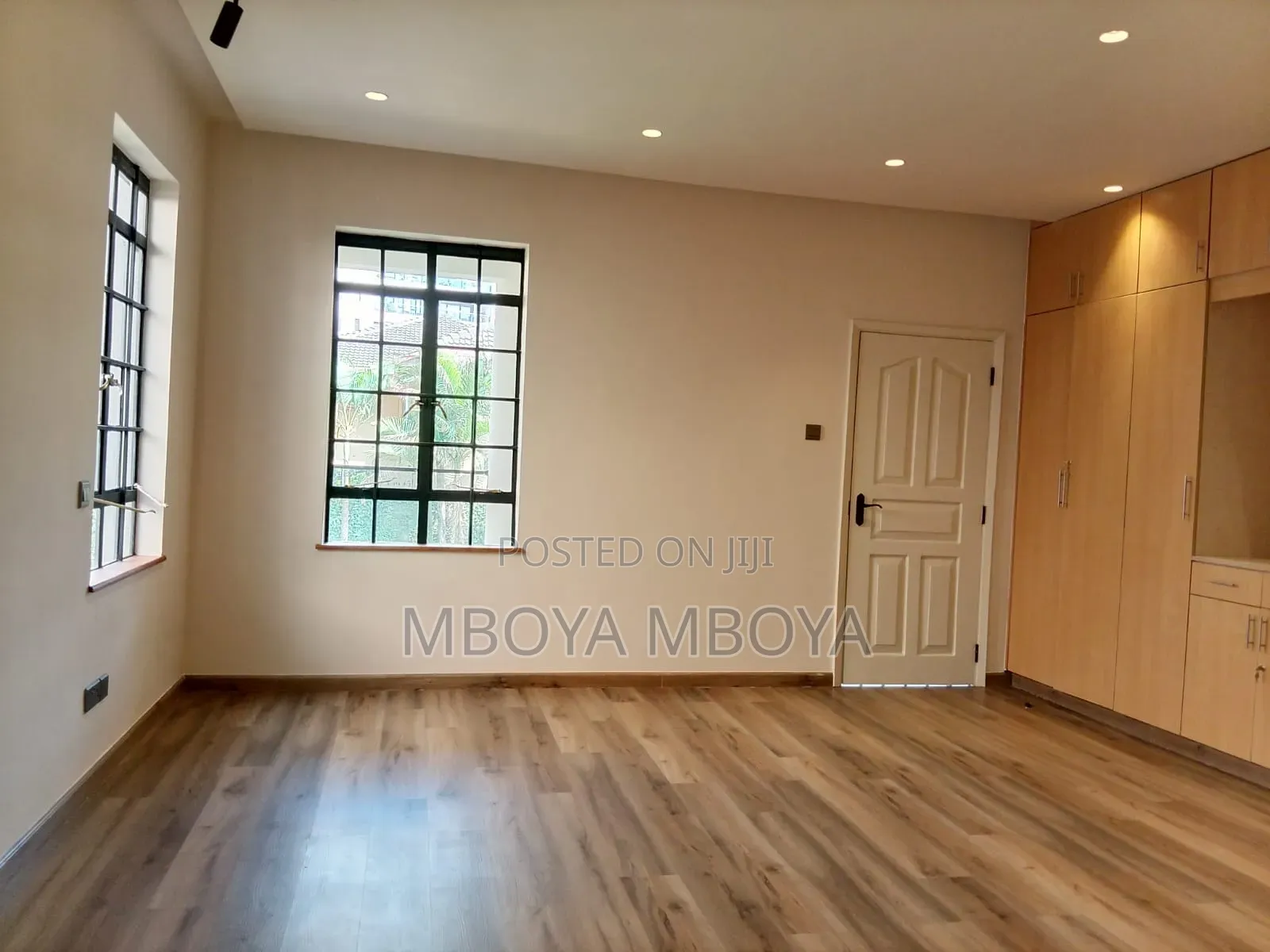 4bdrm Townhouse / Terrace in Spring Valley for rent