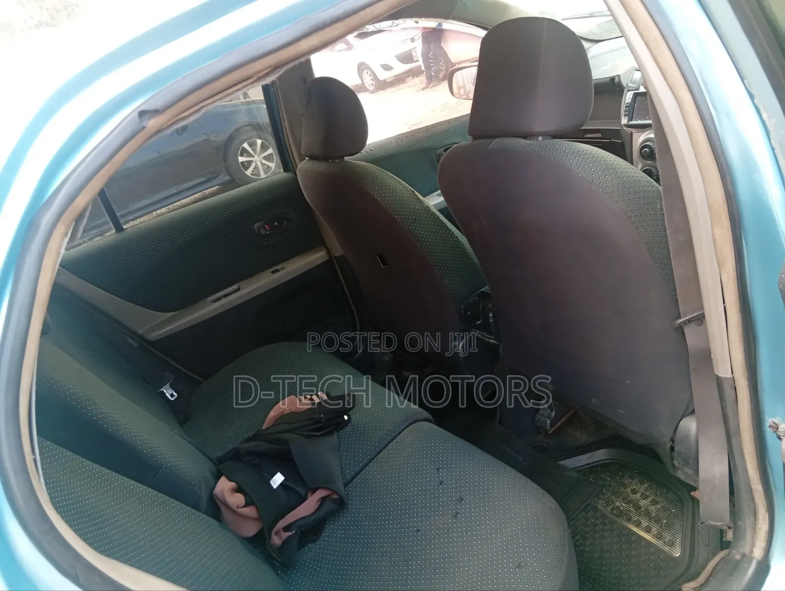 Toyota Vitz 2005 Blue