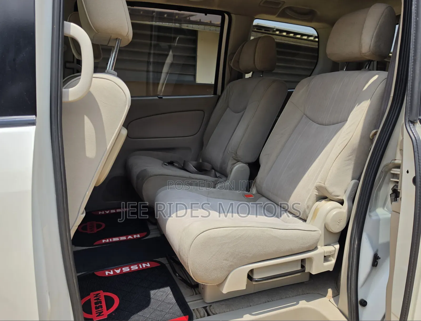 Nissan Serena 2012 Off white