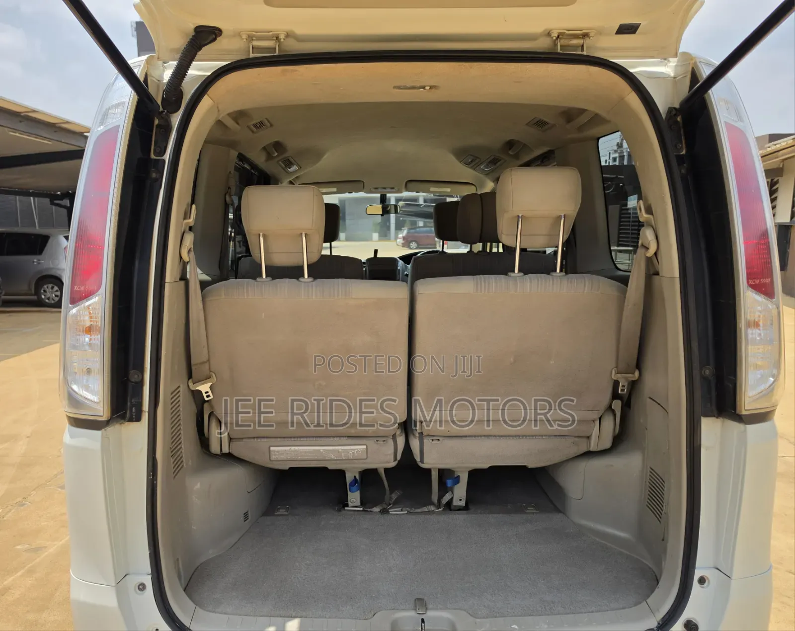 Nissan Serena 2012 Off white
