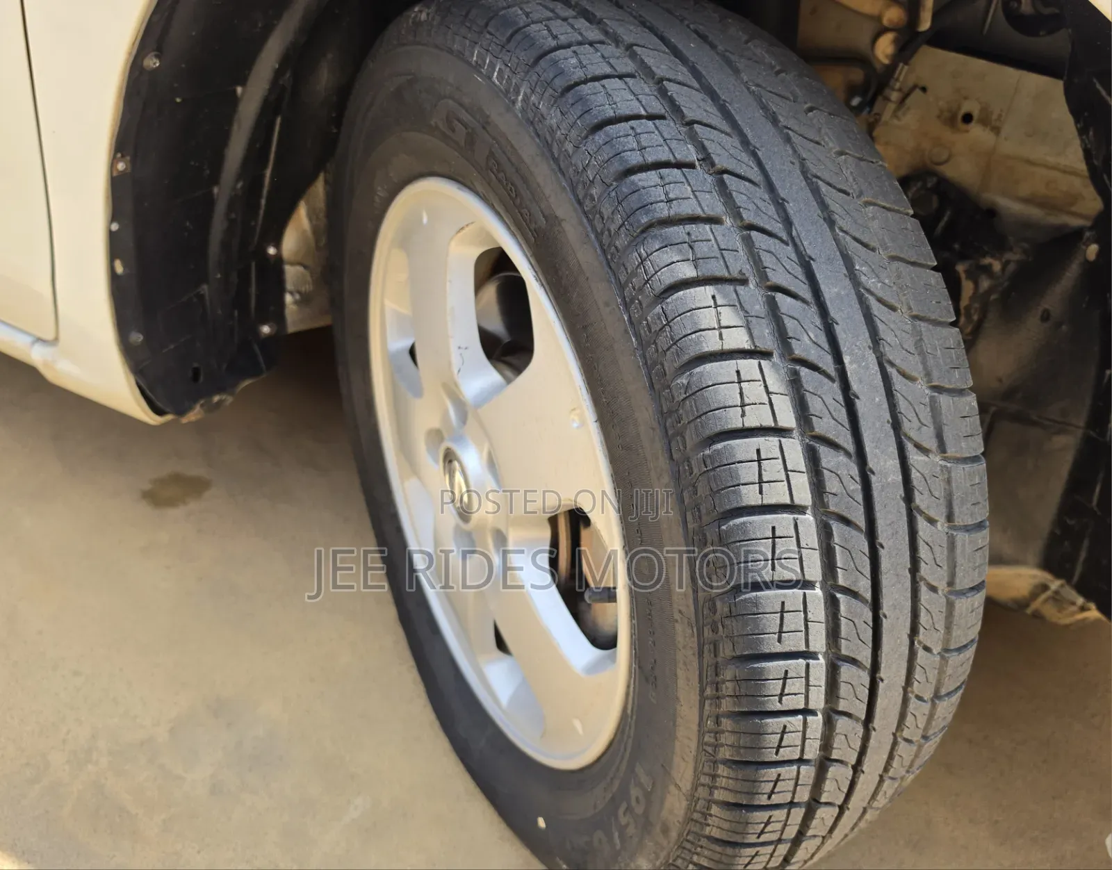 Nissan Serena 2012 Off white