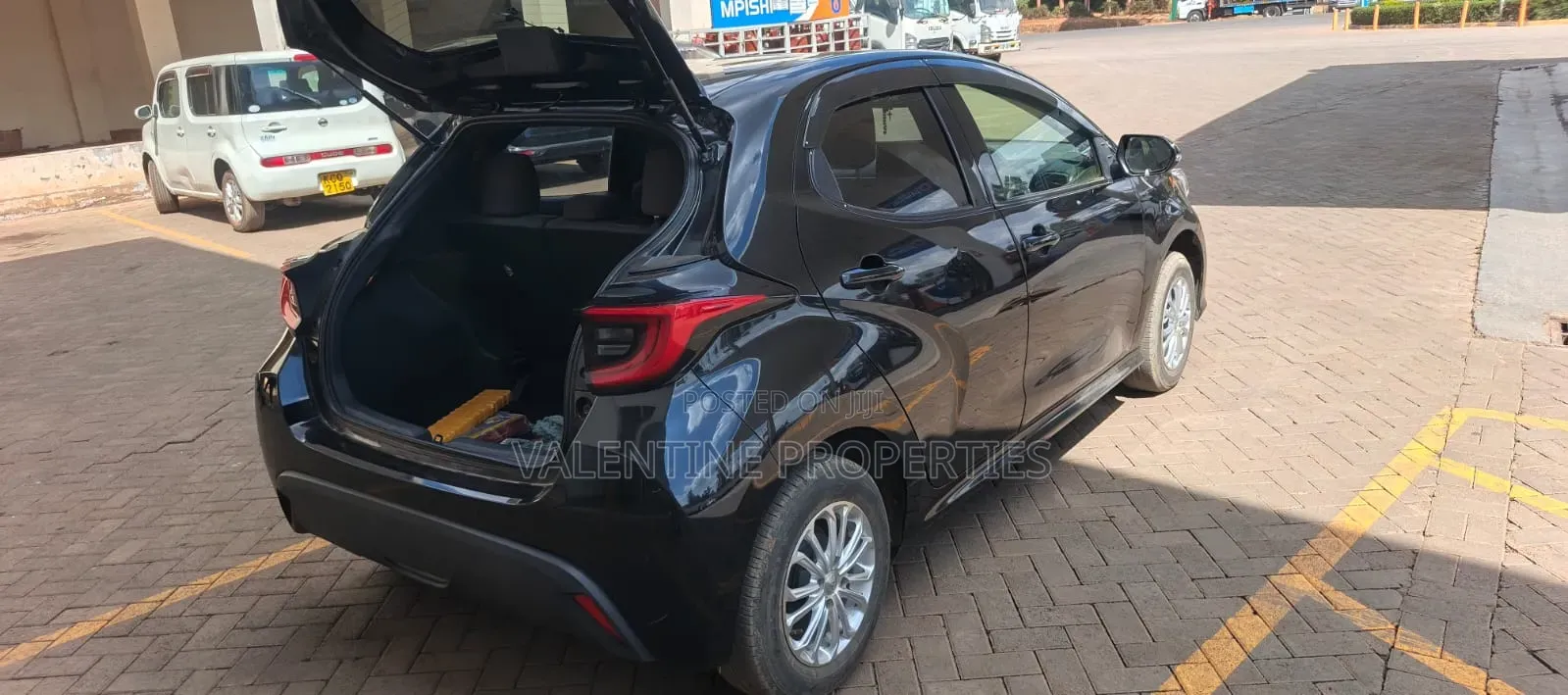 Toyota Yaris 2020 Black