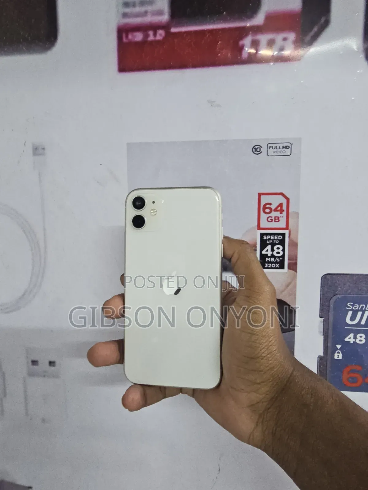Apple iPhone 11 64 GB White