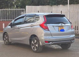 Honda Fit 2018 Silver