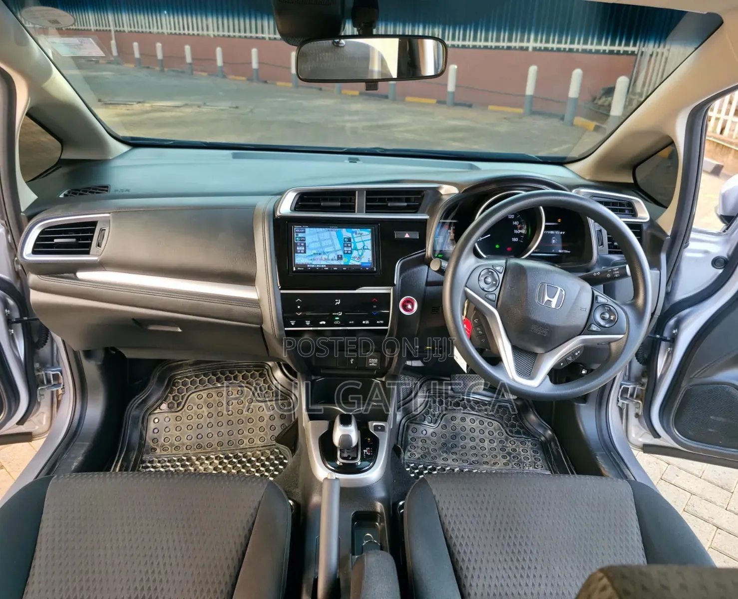 Honda Fit 2018 Silver