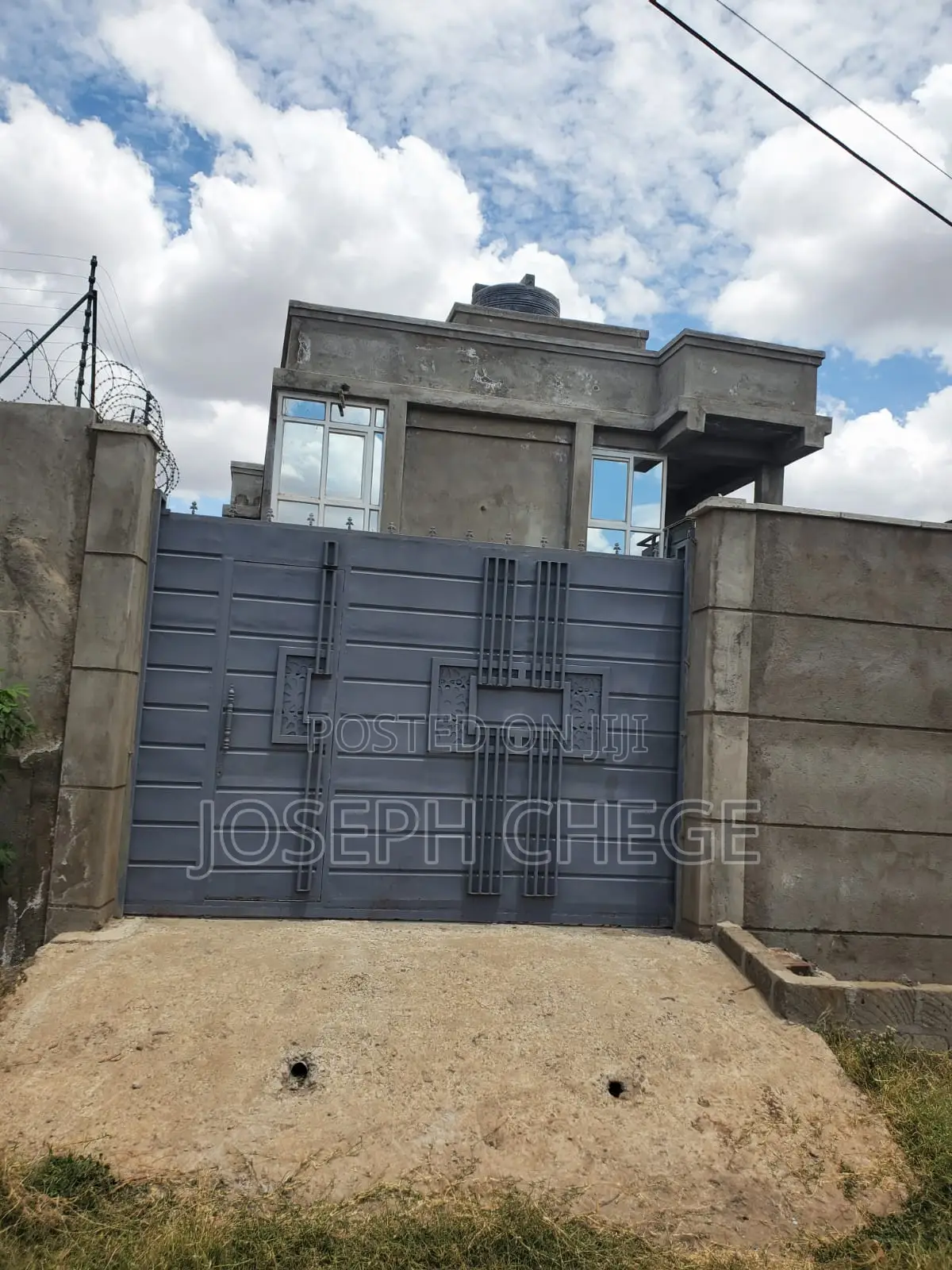 5bdrm Maisonette in Malaa for sale