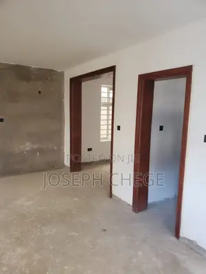 5bdrm Maisonette in Malaa for sale