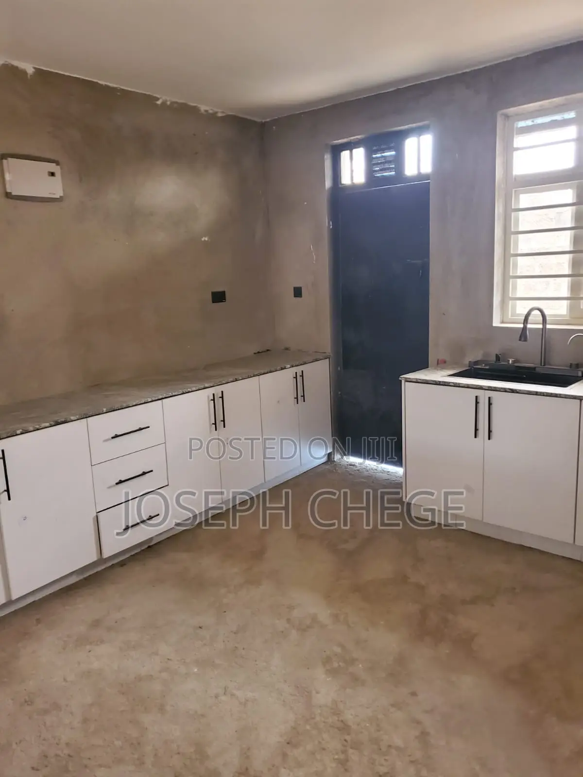 5bdrm Maisonette in Malaa for sale