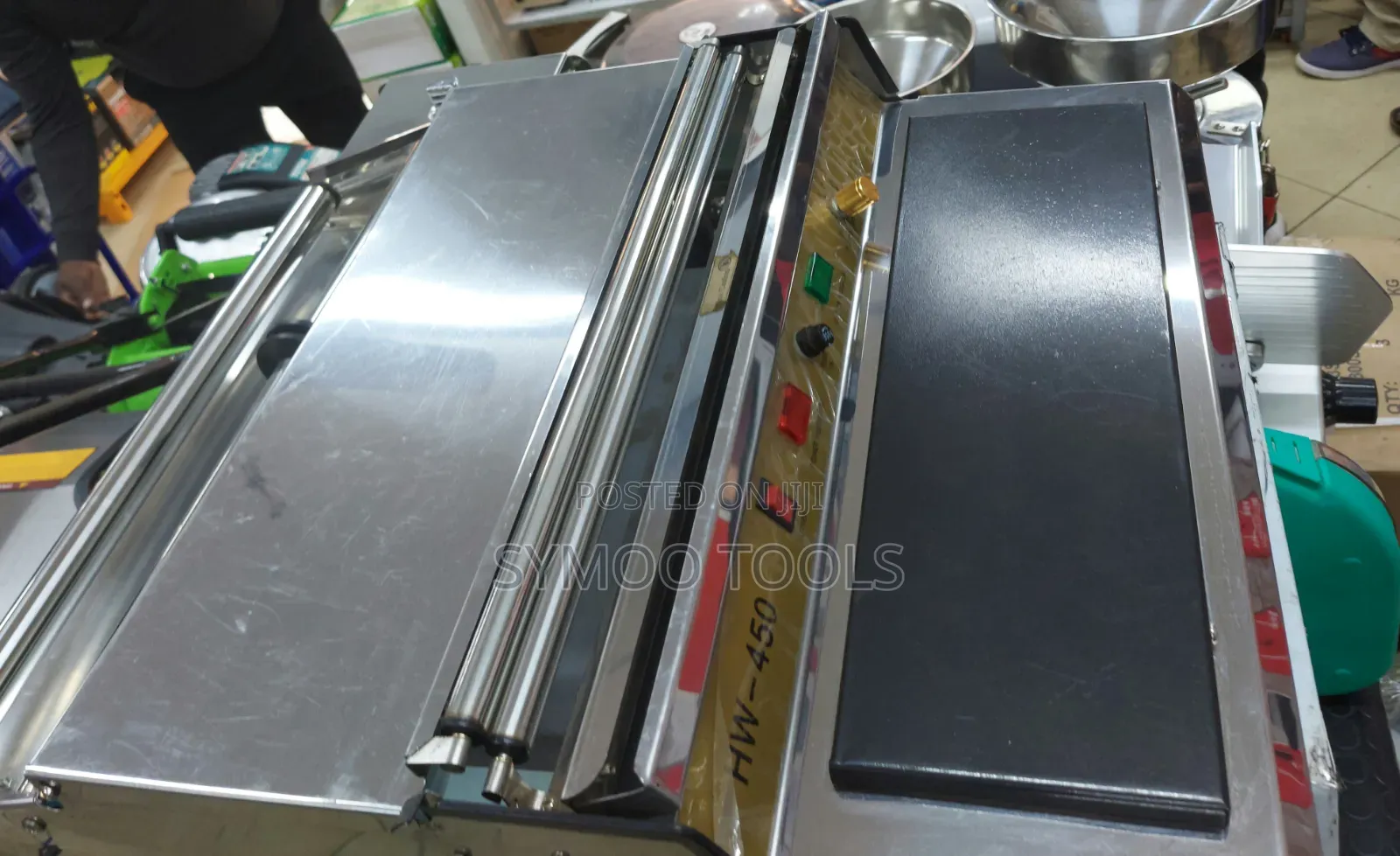 Efficient Hand Wrapping Machine