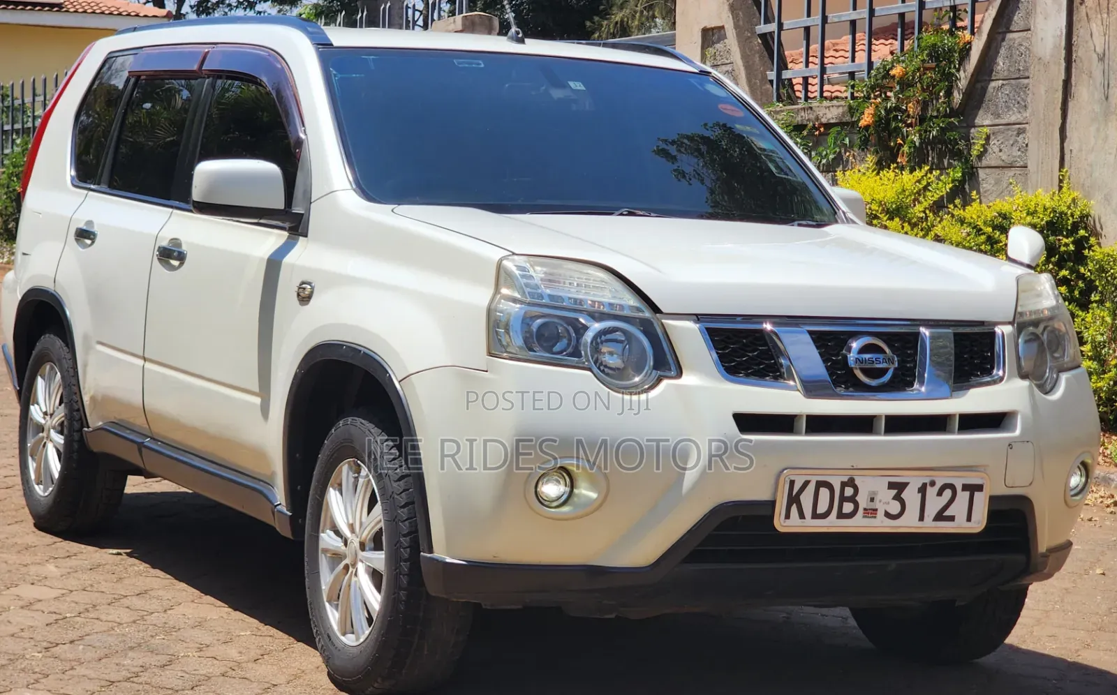 Nissan X-Trail 2013 Pearl