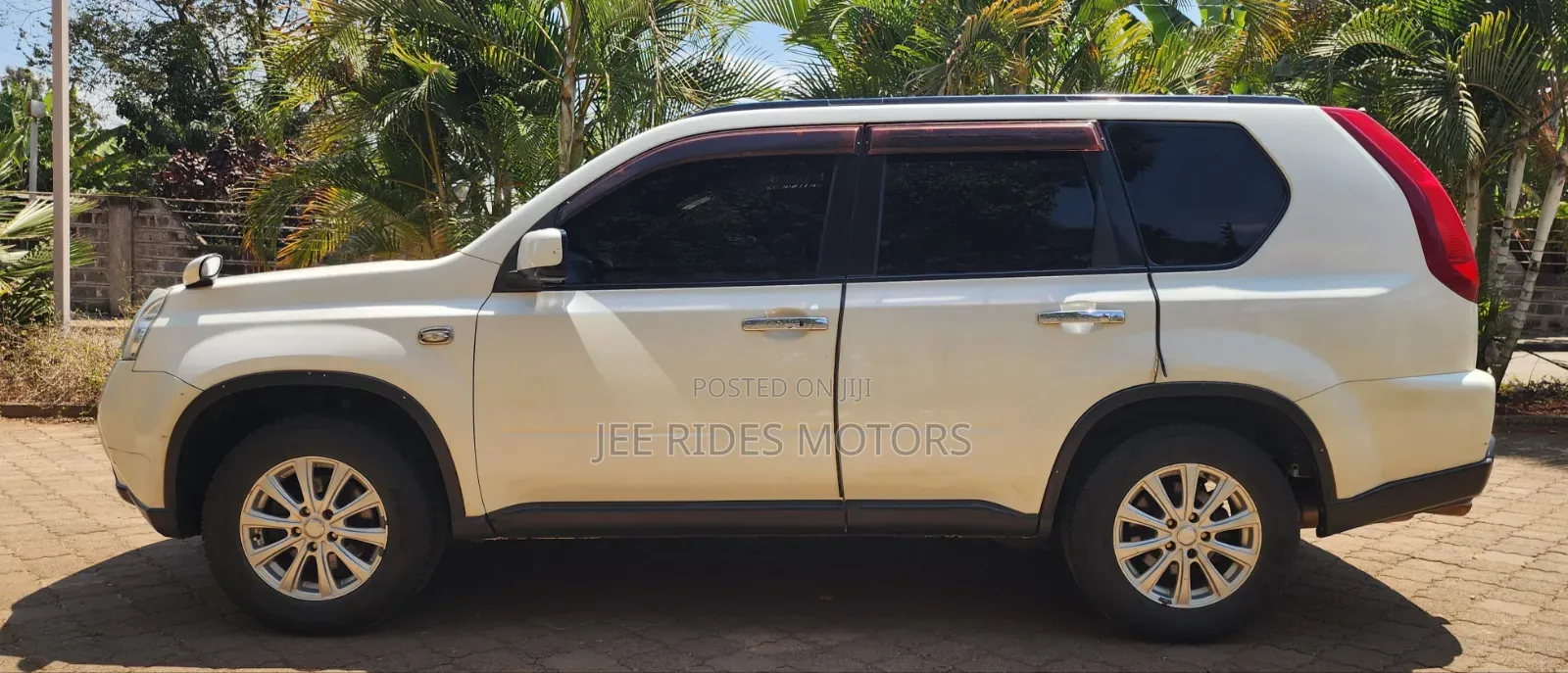 Nissan X-Trail 2013 Pearl