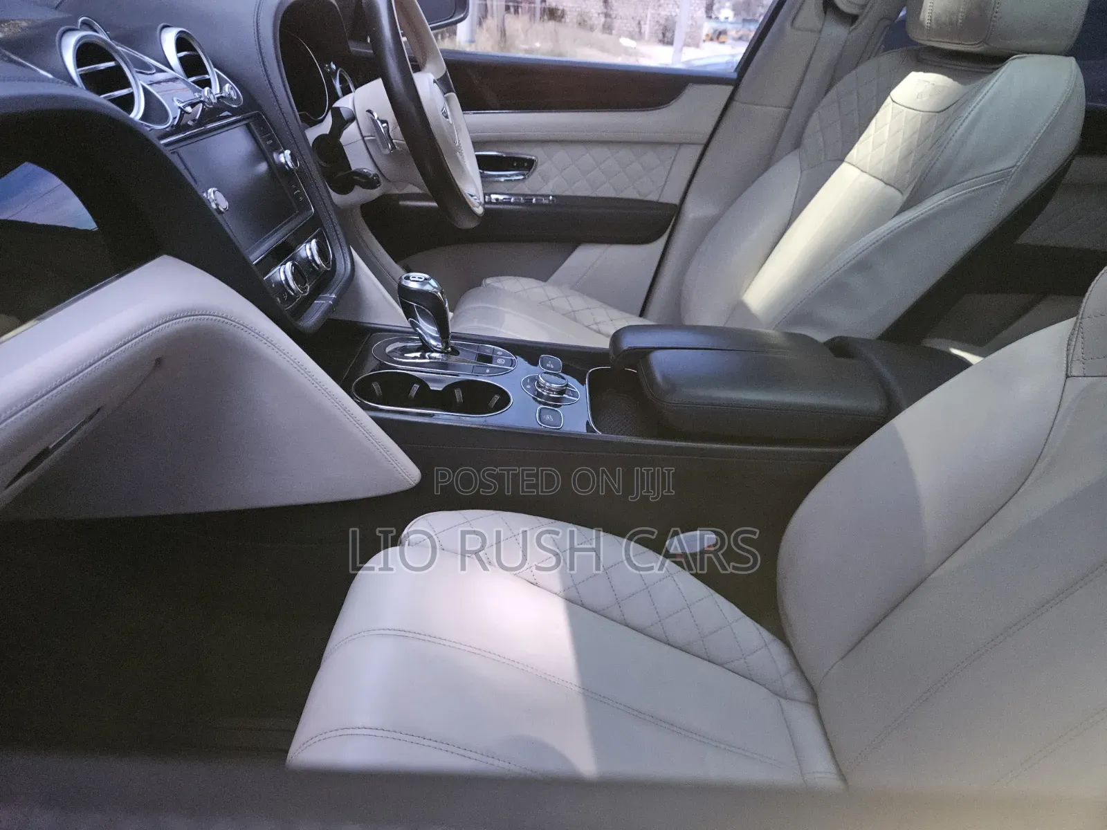 Bentley Bentayga 2018 Gray