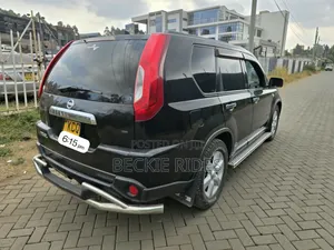 Nissan X-Trail 2012 Black