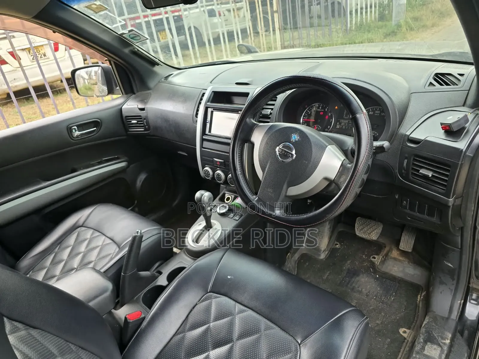 Nissan X-Trail 2012 Black