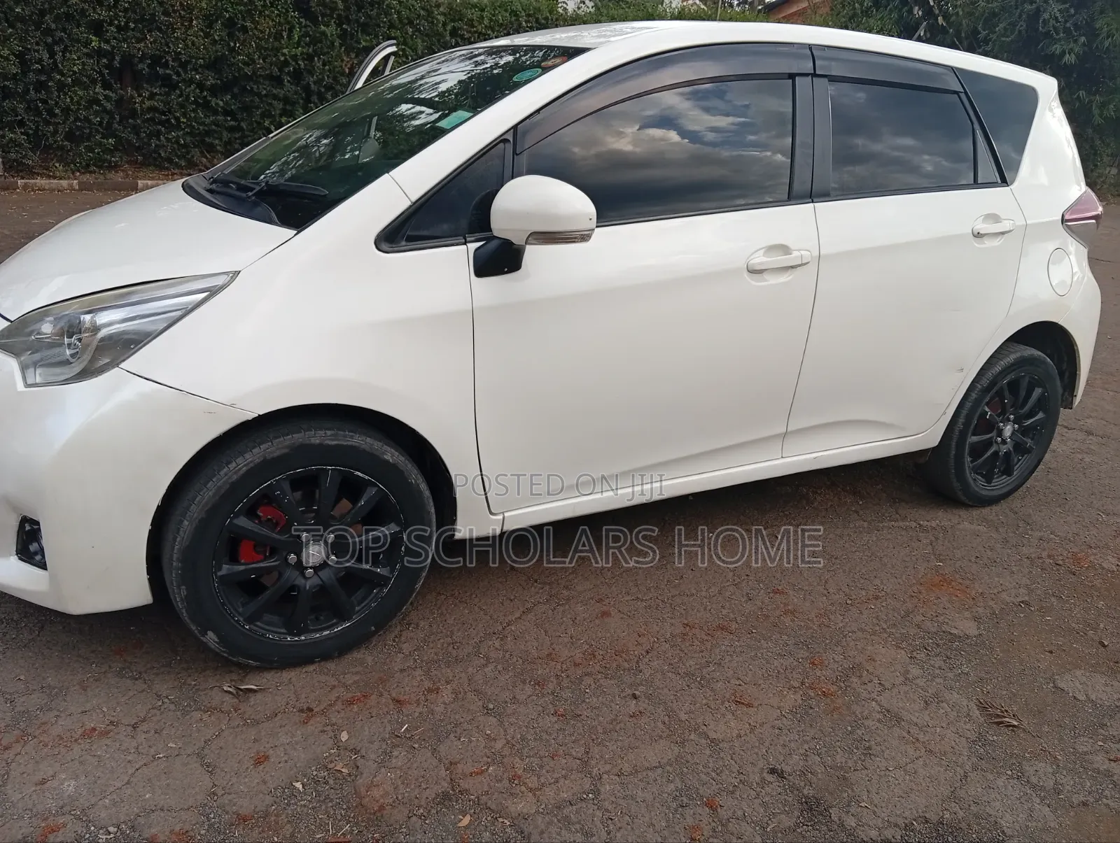Toyota Ractis 2016 White