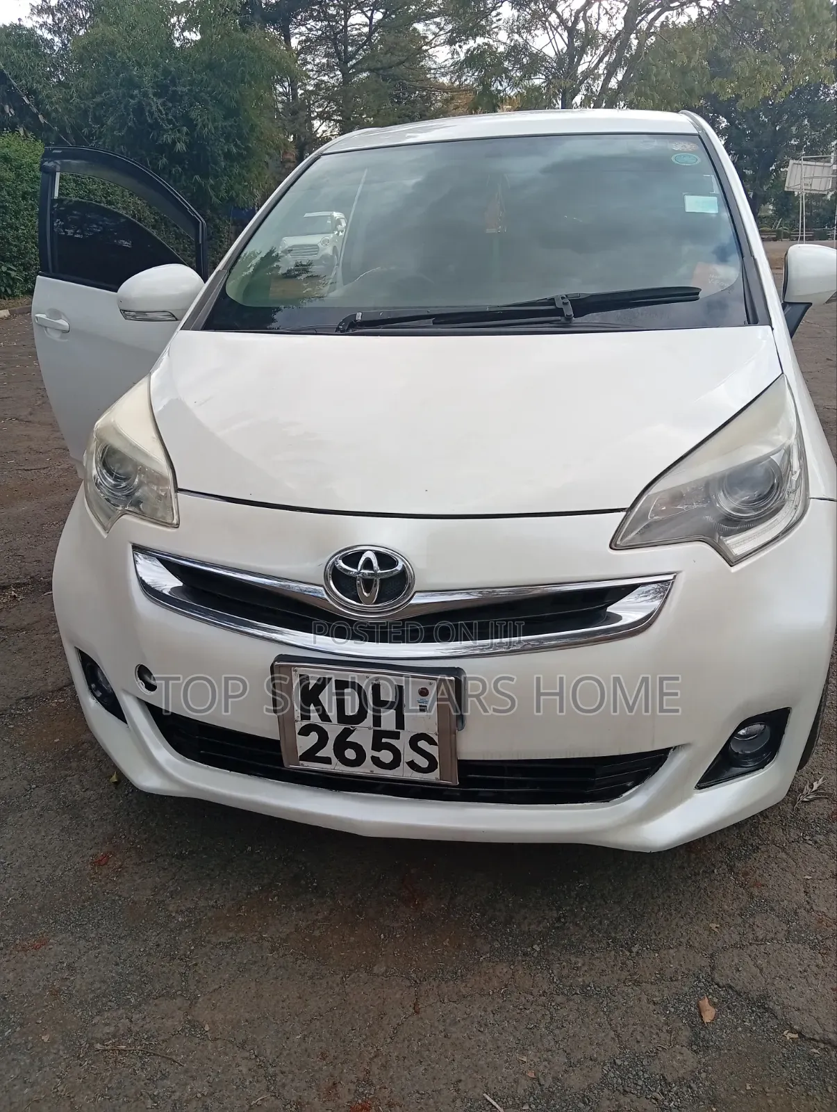 Toyota Ractis 2016 White