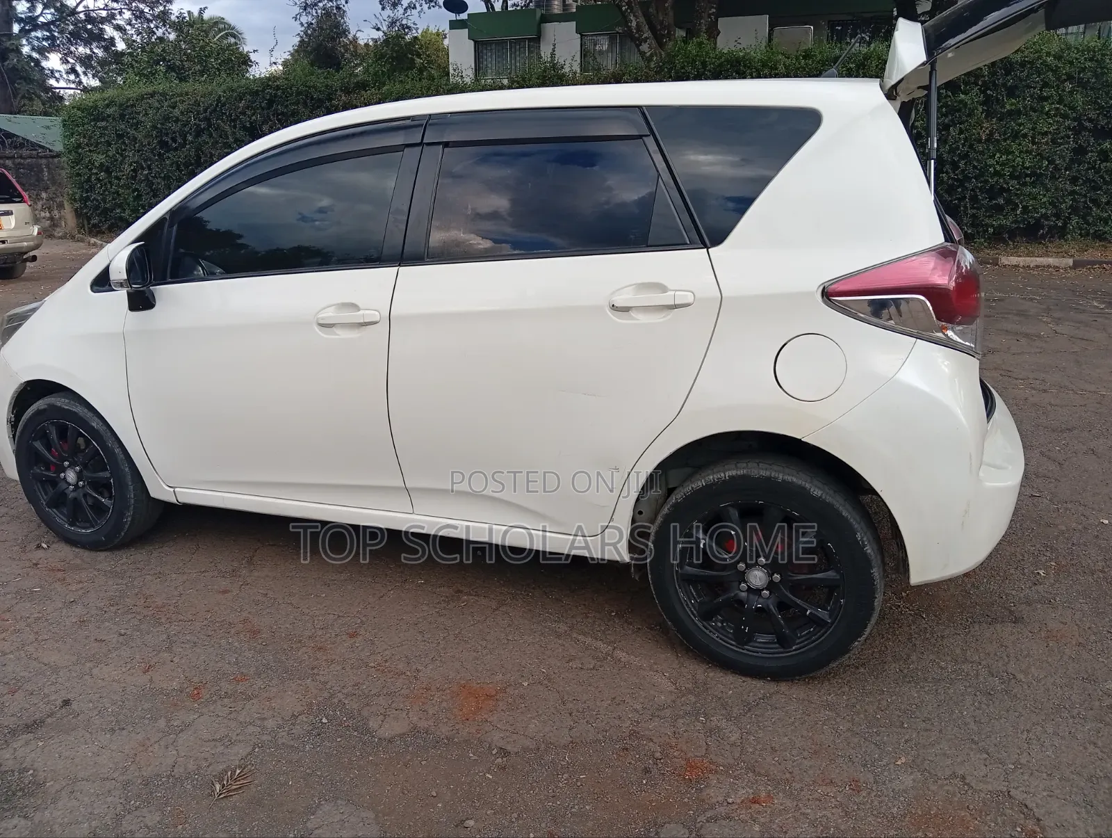 Toyota Ractis 2016 White