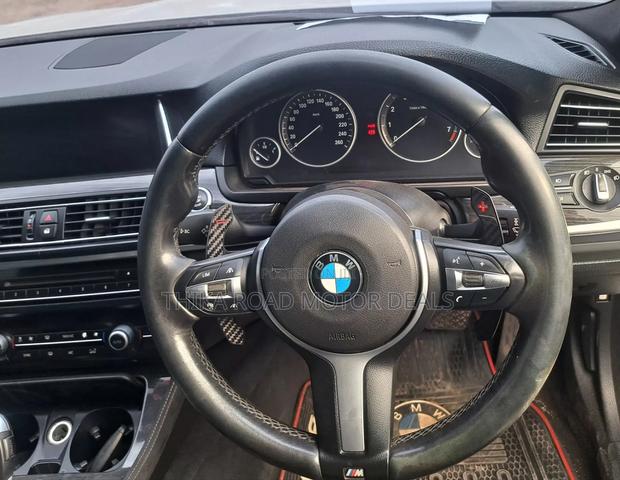 BMW 523i 2014 - thumbnail 4