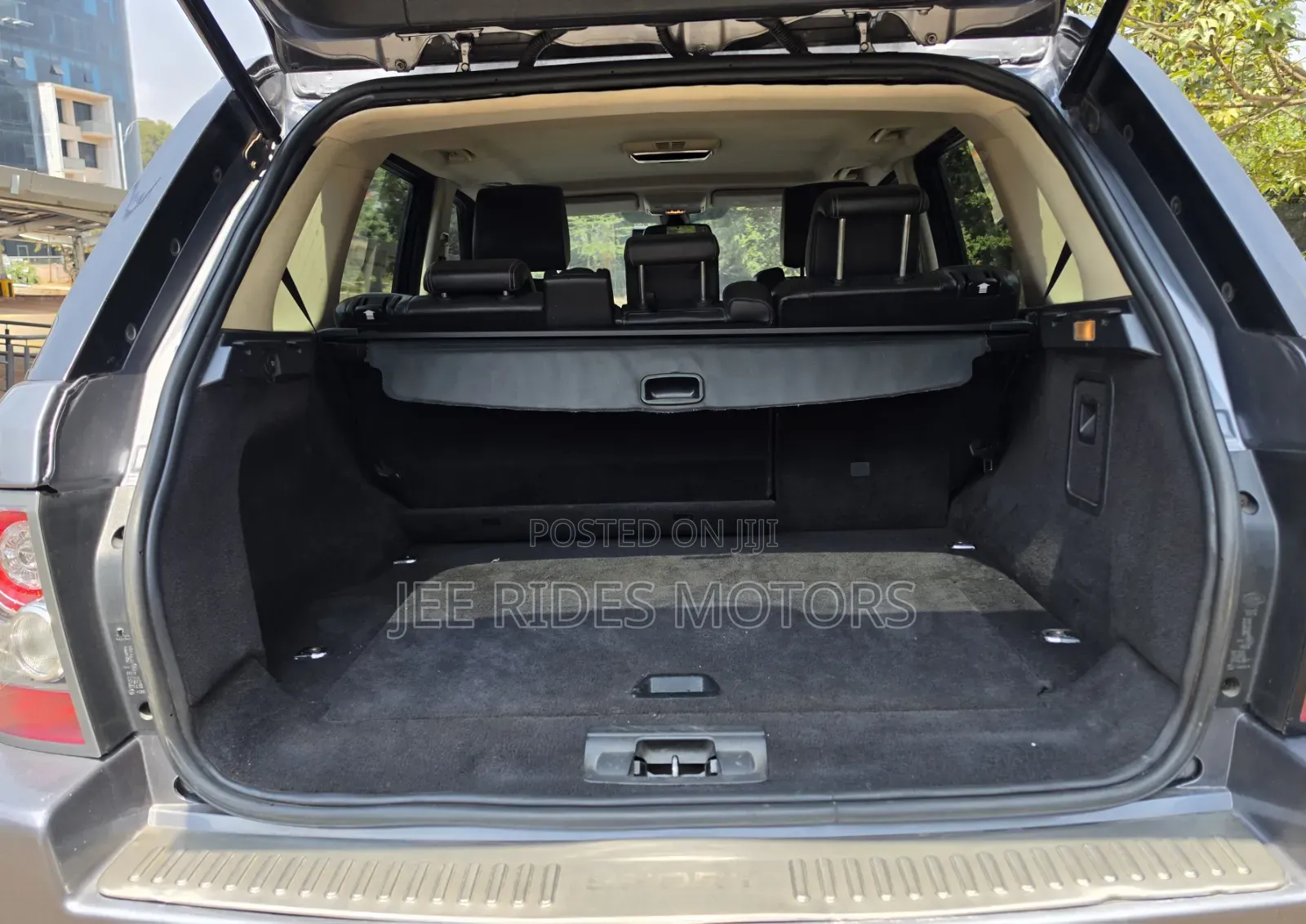 Land Rover Range Rover Sport 2012 Gray