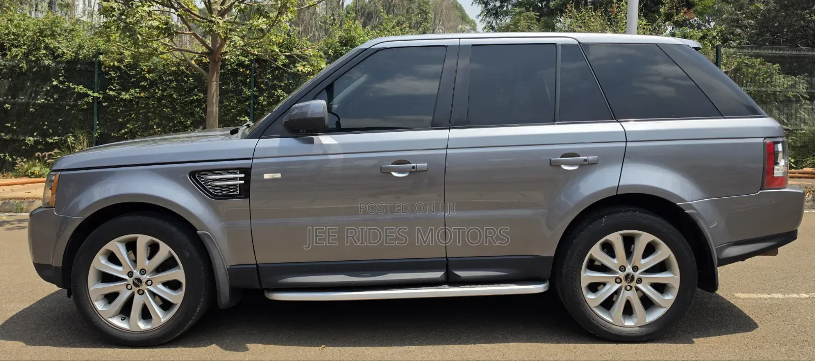 Land Rover Range Rover Sport 2012 Gray