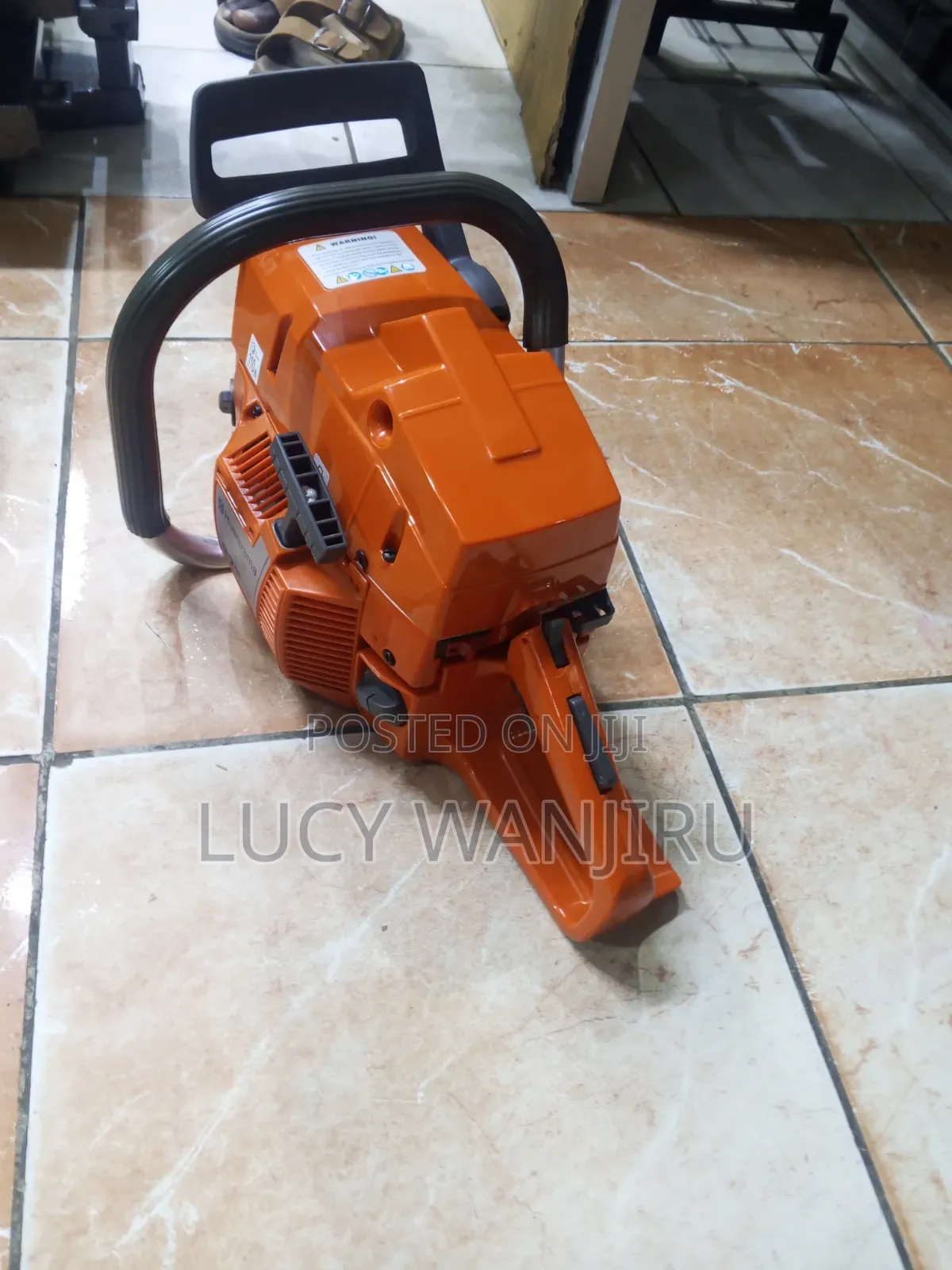 Husqvarna Powersaw 272/ Powerful Chainsaw