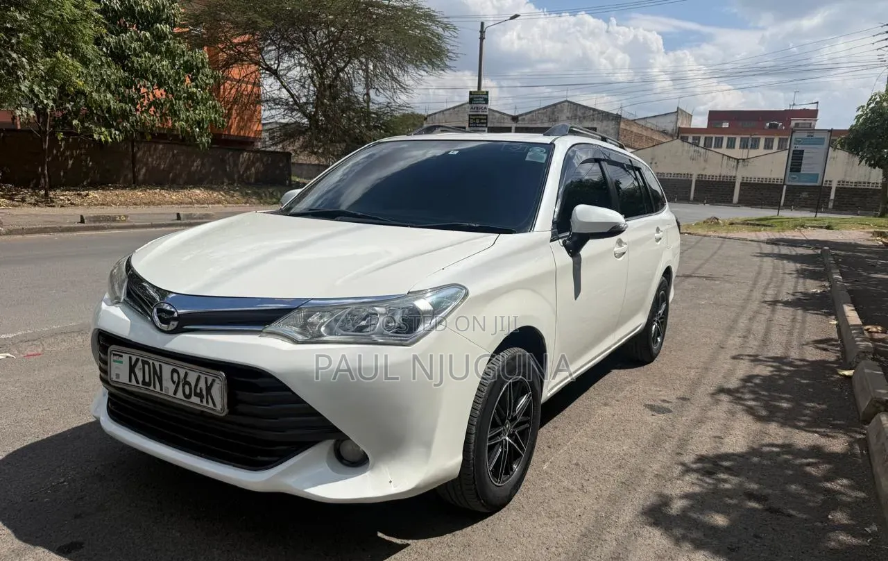 Toyota Corolla Fielder 2016 White