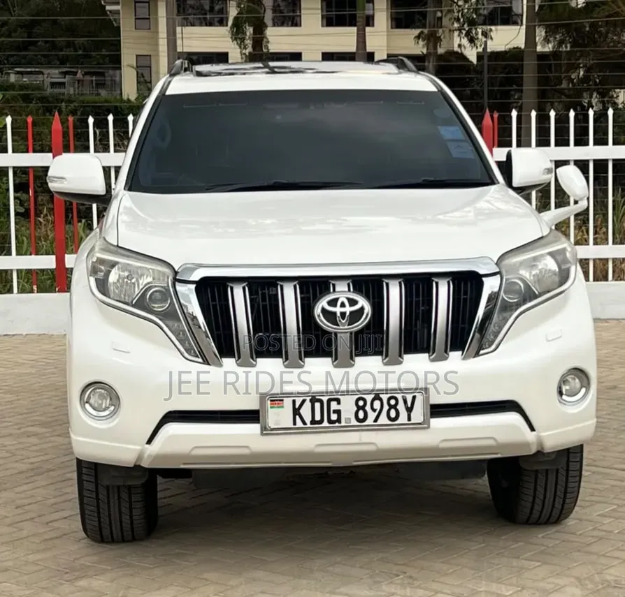 Toyota Land Cruiser Prado 2014 Ivory