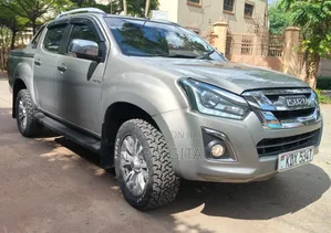 Isuzu D-MAX 2023 Silver
