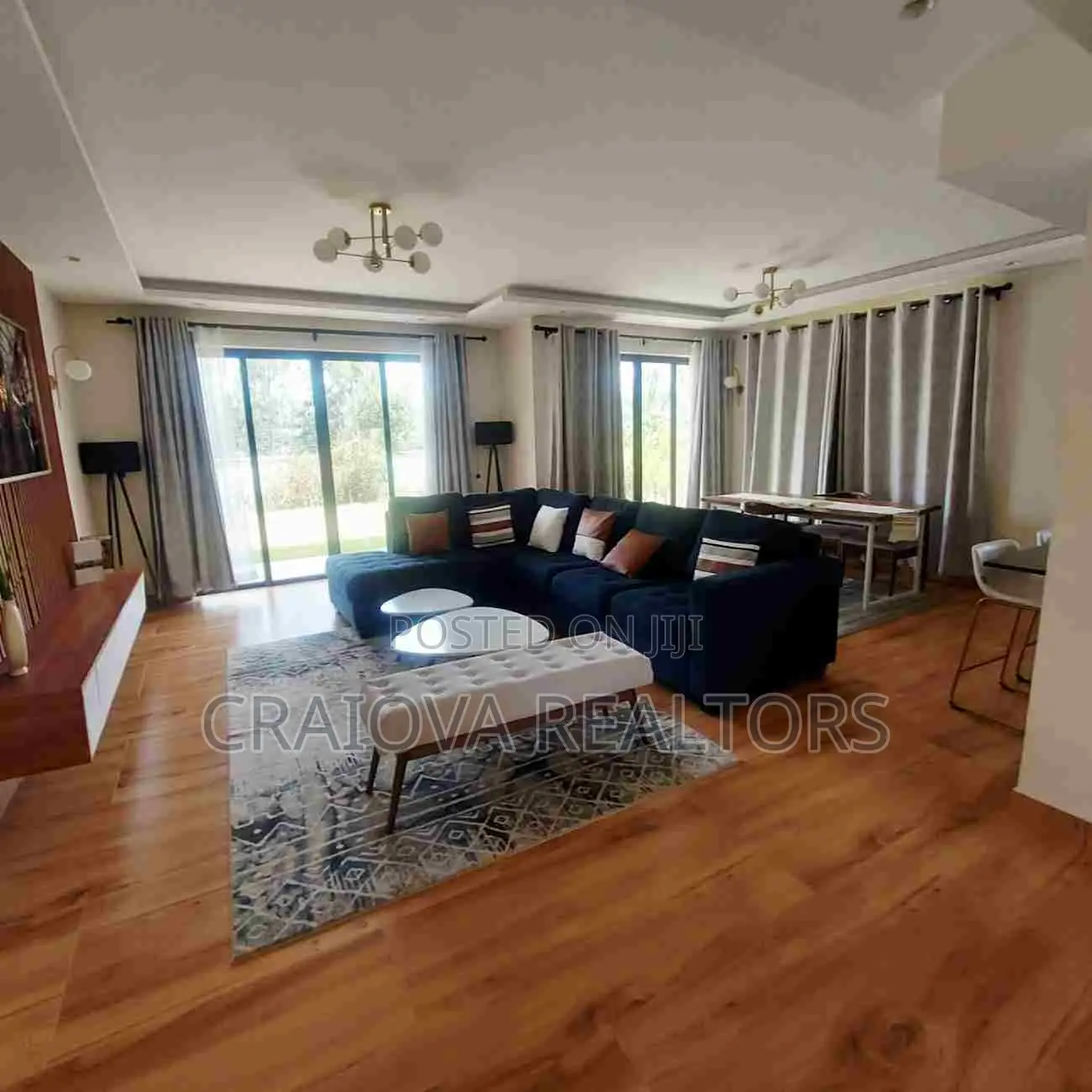 4bdrm Villa in Junction for sale