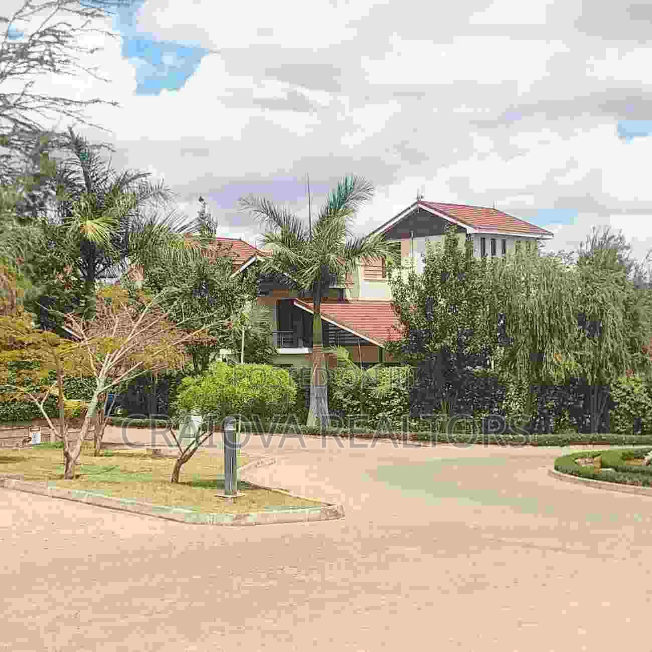 4bdrm Villa in Junction for sale