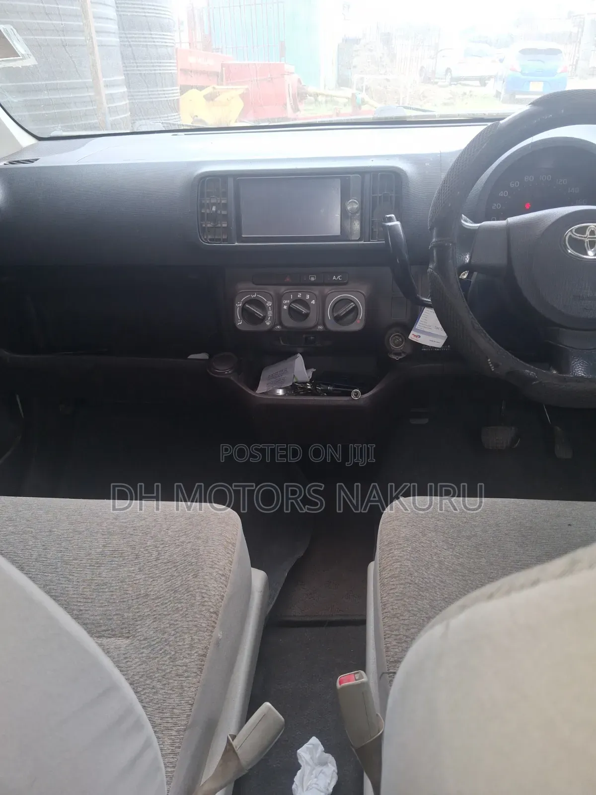 Toyota Passo 2006 Beige