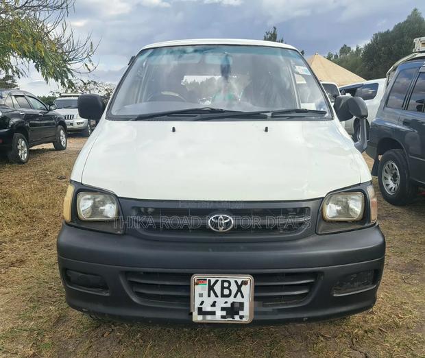 Toyota TownAce 2006 White