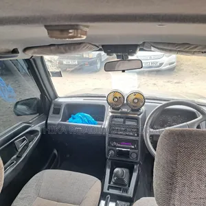 Suzuki Escudo 2000