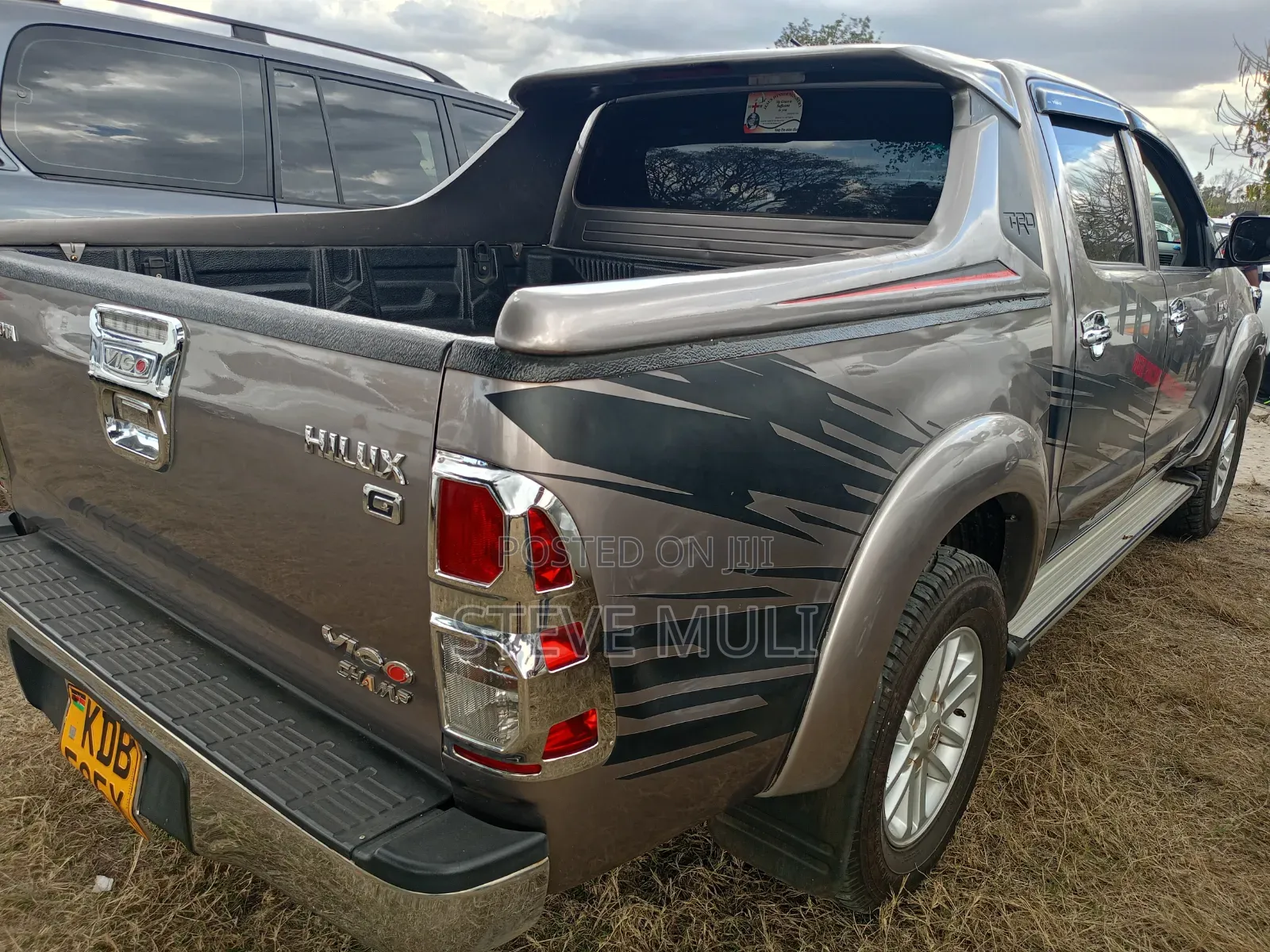 Toyota Hilux 2014 Brown