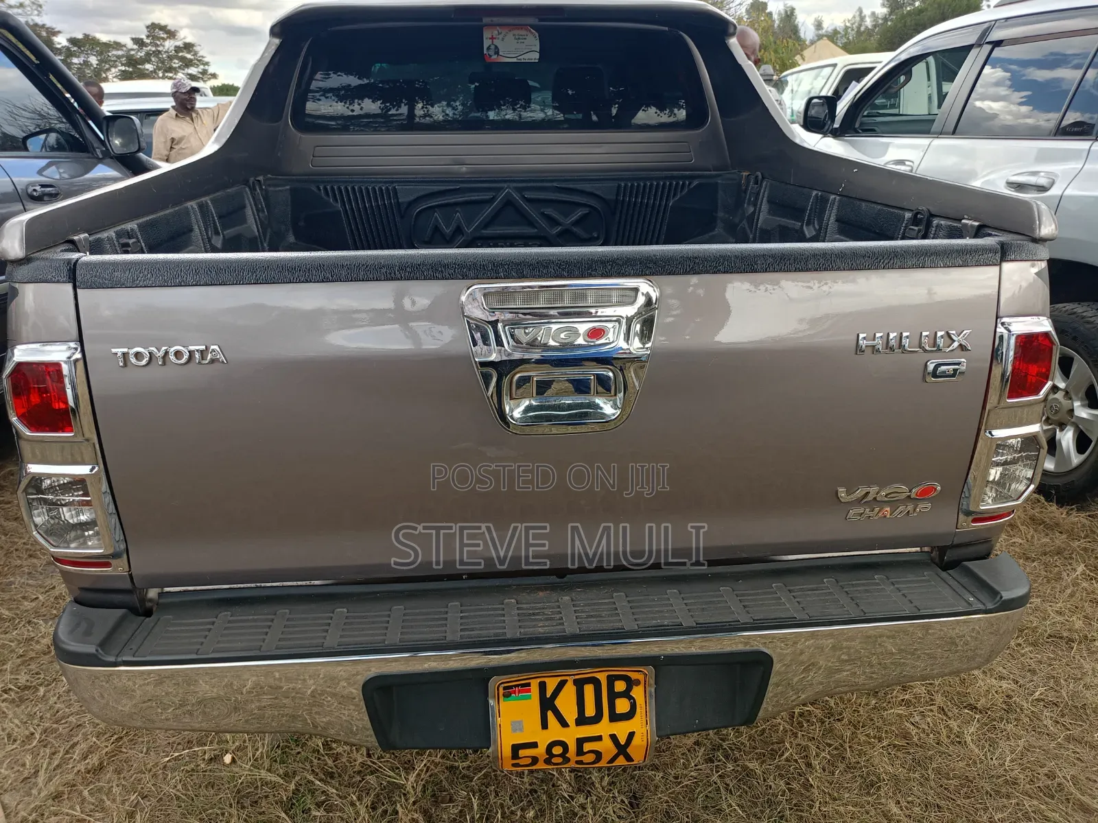 Toyota Hilux 2014 Brown