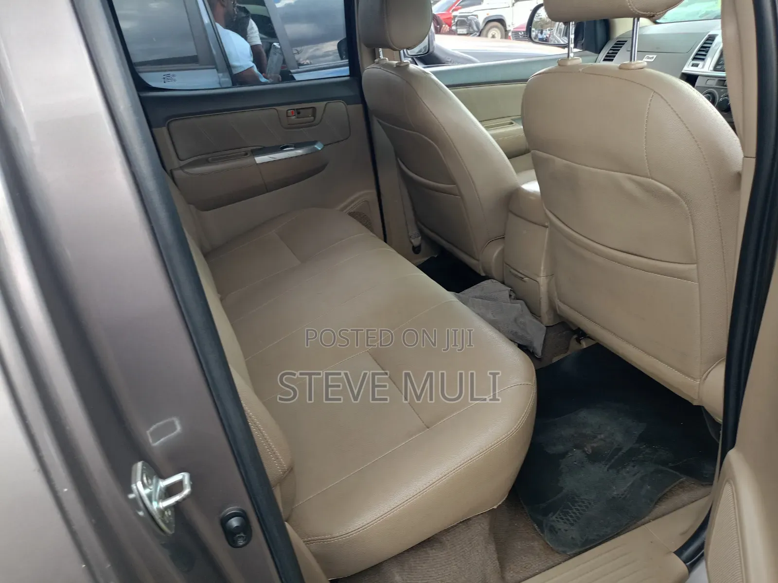Toyota Hilux 2014 Brown