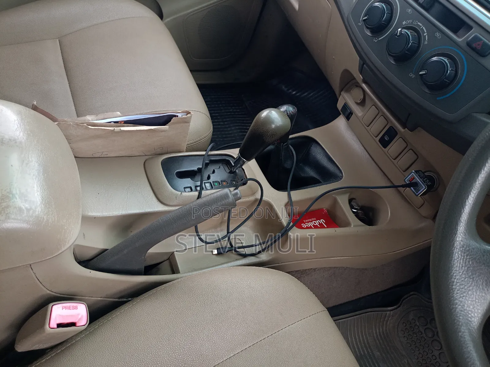 Toyota Hilux 2014 Brown