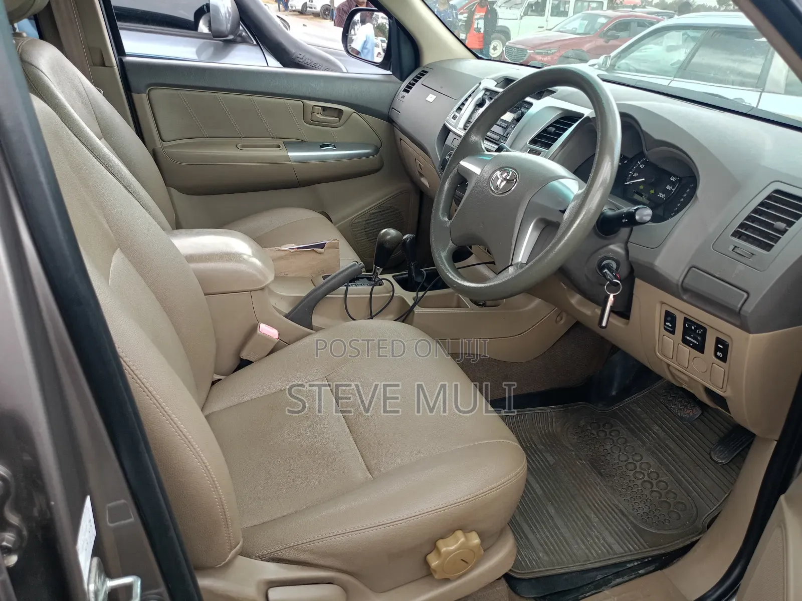 Toyota Hilux 2014 Brown