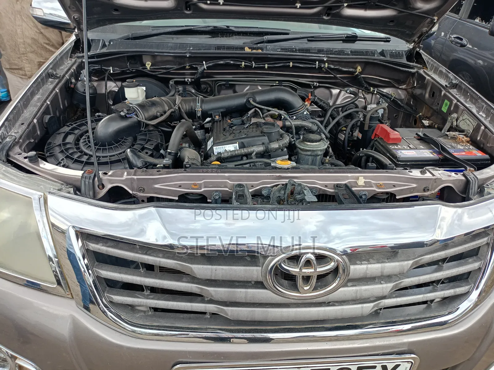 Toyota Hilux 2014 Brown