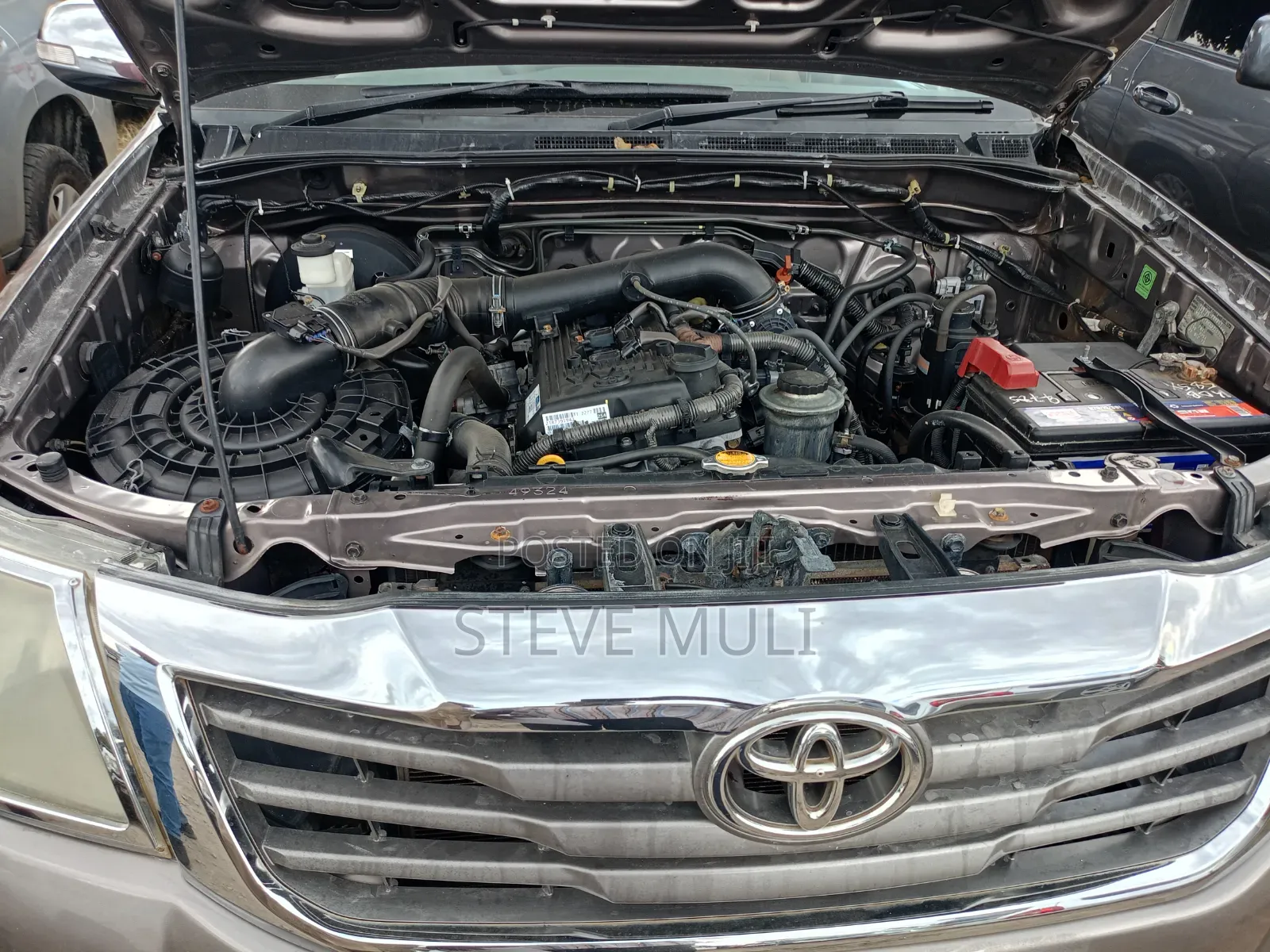 Toyota Hilux 2014 Brown