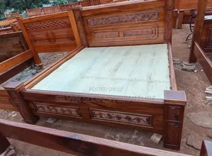 King Size (6by6) Mahogany Bed