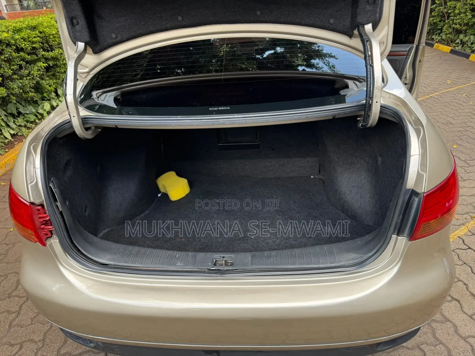 Nissan Bluebird 2008 Gold