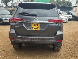 Toyota Fortuner 2016 Gray